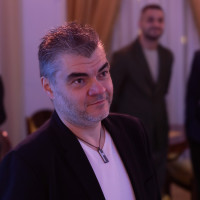 Выгнали из чата за диалог о сложности. Бизнес-среда боится не вопросов, а ответов