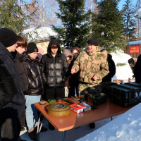 Бойцы ОМОН «Ак Барс» Росгвардии провели день открытых дверей для казанских школьников