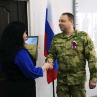 В преддверии профессионального праздника росгвардейцы провели патриотические занятия для школьников Херсонской области