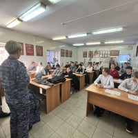В Тольятти в преддверии Дня защитника Отечества росгвардейцы провели день открытых дверей