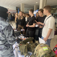 В преддверие юбилея ведомства росгвардейцы познакомили самарских студентов со службой в войсках правопорядка