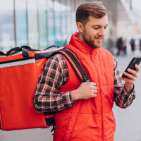 Лучшие места для работы курьером в 2026 году: так куда же идти работать?