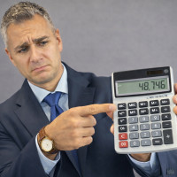 Куда уходят деньги вашего бизнеса: реальная налоговая нагрузка в России и за рубежом