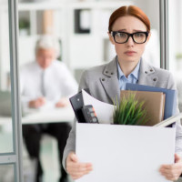 Росстат зафиксировал резкий скачок сокращений: число уволенных за год выросло на 60%