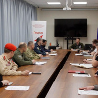 В Херсонской области военнослужащие Росгвардии приняли участие в совещании по вопросам патриотического воспитания молодежи