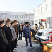 В казанском полку Росгвардии в канун 10-летия ведомства будущим призывникам рассказали о военной службе