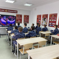 В Самаре росгвардейцы провели для подшефных кадет урок истории, посвященный годовщине воссоединения Крыма с Россией