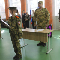 В Херсонской области воспитанники подшефного класса Росгвардии дали торжественную клятву