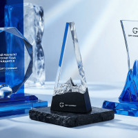 Оснащение офиса корпоративными подарками: заказ мерча для бизнеса