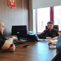 В преддверии двойного праздника замначальника Управления Росгвардии по Татарстану встретился с представителями СМИ