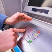 Кто придумал PIN-код и почему он из 4 цифр