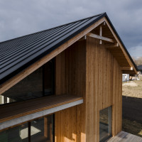 Кто покупает загородные дома и почему это важно для подрядчиков