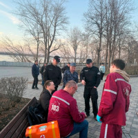 В Самаре росгвардейцы пришли на помощь мужчине, повредившему ногу на берегу Волги