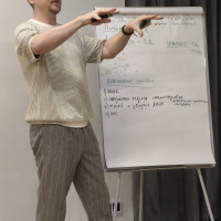 Уже в апреле Денис проведёт 3 живых практикума в формате &laquo;ПО ШАГАМ&raquo;