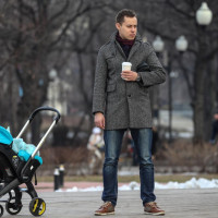 Муж беременной — тоже под защитой? Почему «запрет на увольнение» не решит главную проблему российских семей