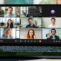 Модератор видеоконференций во Frisbee: новые возможности управления встречами