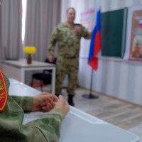 В Херсонской области росгвардейцы стали почётными гостями празднования Дня космонавтики в двух школах