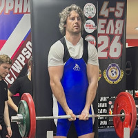 Сотрудник «ТСМ» выполнил мастера спорта России по классическому подъему на бицепс