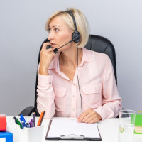 Операторы разговаривают с роботами, а вы за это платите: как посчитать потери и остановить их