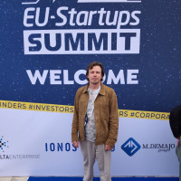 Как мы представили &laquo;Что почитать?&raquo; на EU-Startups Summit и что из этого вышло