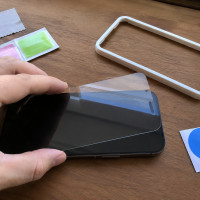 Защитное стекло на iPhone 17: как выбрать и не выкинуть деньги на ветер