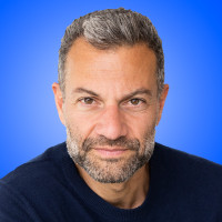 «Сегодня гораздо важнее нанимать любознательных людей, чем тех, кто имеет опыт программирования»
