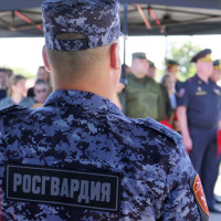 Росгвардейцы приняли участие в церемонии погребения жертв фашизма в Херсонской области