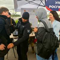 В Казани представители Росгвардии развернули экспозицию на ярмарке трудоустройства