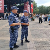 Росгвардейцы обеспечили правопорядок на фестивале  «Лето. Вокруг света. Культурный код под открытым небом» в Омске