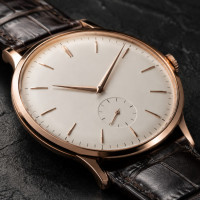 Возвращение dress watch: как классика держит цену на вторичном рынке