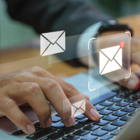 Мессенджеры уходят — email остаётся: что делает его таким бессмертным в 2026 году
