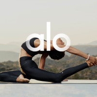 Alo Yoga: Как построить империю на $10 млрд