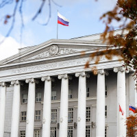 УрФУ внедрил голосового AI-ассистента VOXYS для работы с абитуриентами