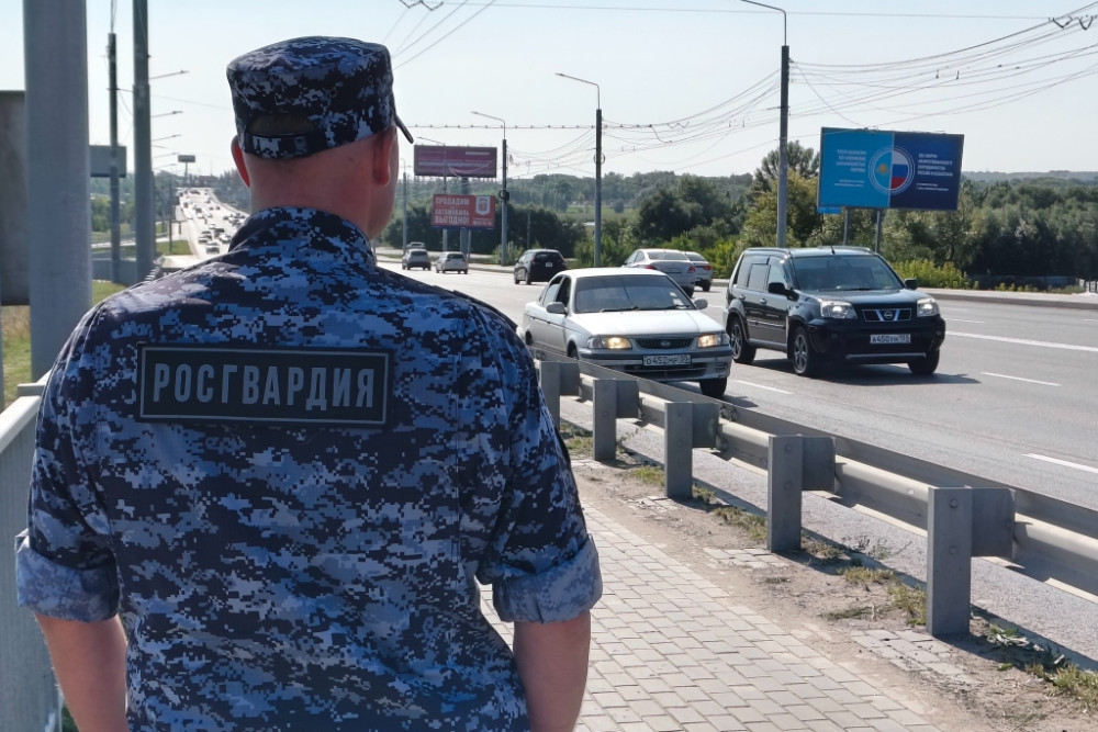 Иванов Александр: Росгвардейцы обеспечили правопорядок на XXII Форуме  межрегионального сотрудничества России и Казахстана в Омске