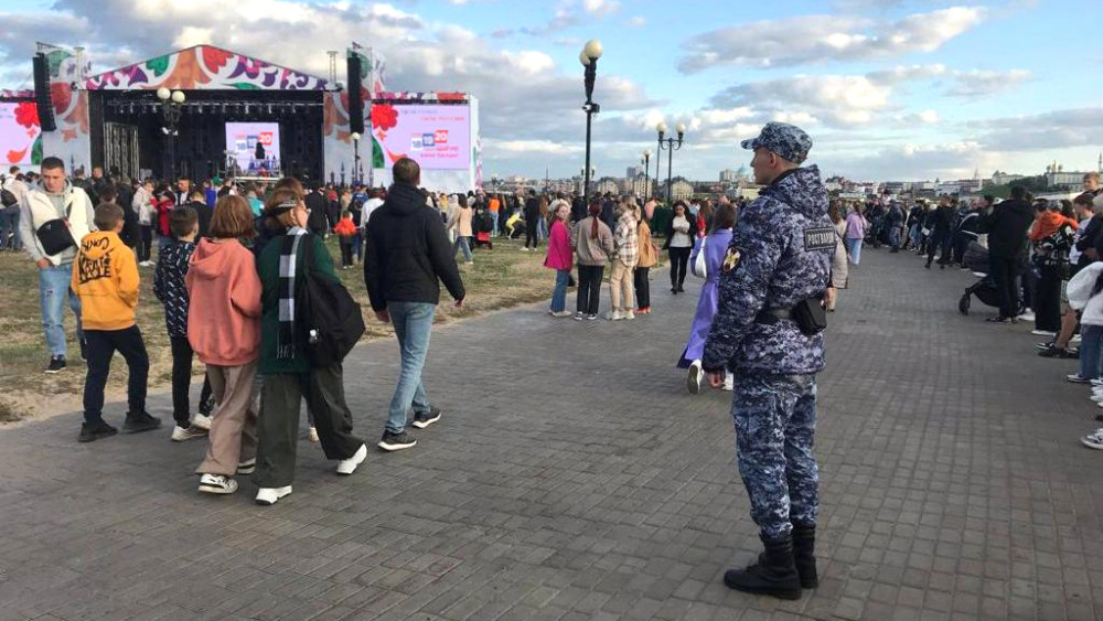 Росгвардия. Татарстан: В Татарстане Росгвардия выполнила задачи по обеспечению безопасности во время мероприятий Единого дня голосования