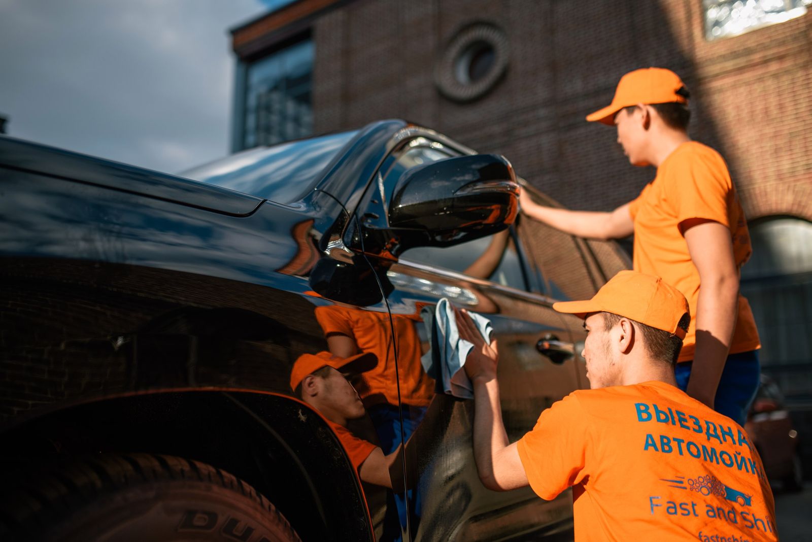 Fast and Shine выездная автомойка