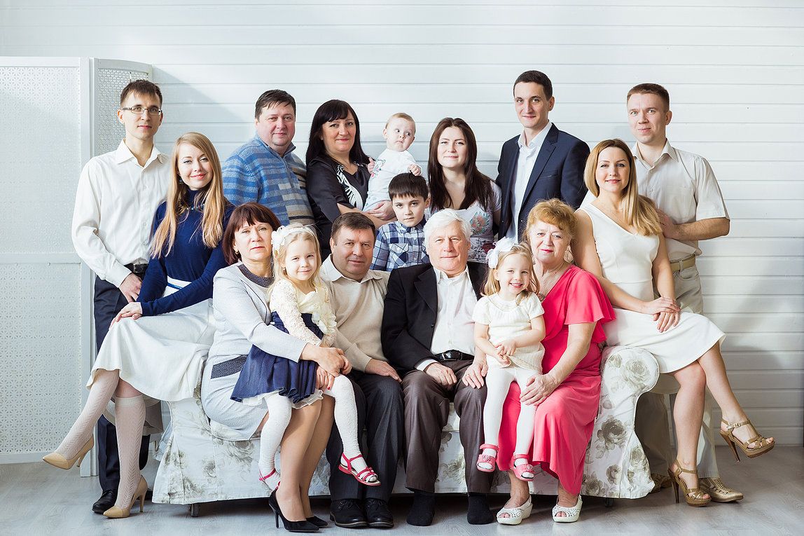 Семейное фото поколений