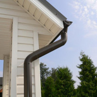 Зачем в домах нужна водосточная система