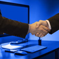 Как заработать деньги в Интернете студенту?