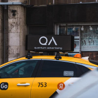 LED-экраны на такси – эффективная реклама, которая всегда в движении