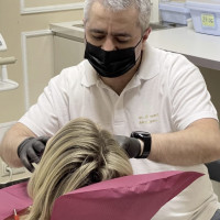 Цена улыбки: стоматолог Крида и Семенович рассказал, почему иностранцы летят в Россию делать зубы