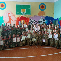 В городе Дюртюли среди кадетских классов Росгвардии прошел смотр строя и песни