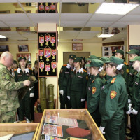 Для кадет подшефного класса Росгвардии провели экскурсию в отряде специального назначения имени генерал-майора Минигали Шаймуратова