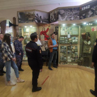 В Башкирии росгвардейцы посетили с экскурсией одно из старейших учреждений культуры республики