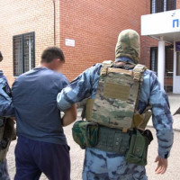 В Уфе при содействии ОМОН Росгвардии задержан подозреваемый в поджоге автомобиля