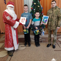 В Республике Башкортостан «Дед Мороз специального назначения» поздравил детей с Новым Годом