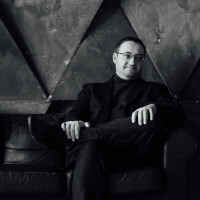 Константин Церазов: рубль укрепился к доллару, но не к евро и юаню