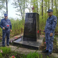 В Янауле сотрудники Росгвардии почтили память погибших военных летчиков