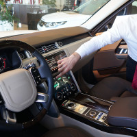 Купить новый автомобиль в России стало еще дороже