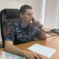 Офицер Управления Росгвардии по Республике Башкортостан провел прямую линию по вопросам трудоустройства